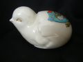 10652 Victoria Crested China Chick hatching from egg - Abergele